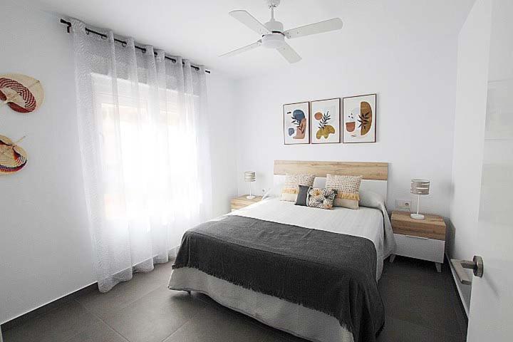 Апартаменти Apartamento Primera Linea Playa Centro De Guardamar Гуардамар-дел-Сегура Екстер'єр фото